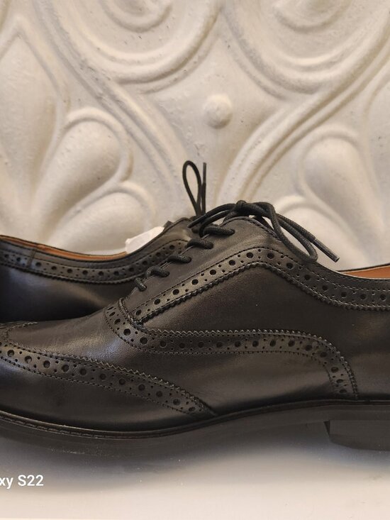 Vince Camuto Teryn Wingtip Oxfords. Leather. NIB. Size 11 Wide main image 12